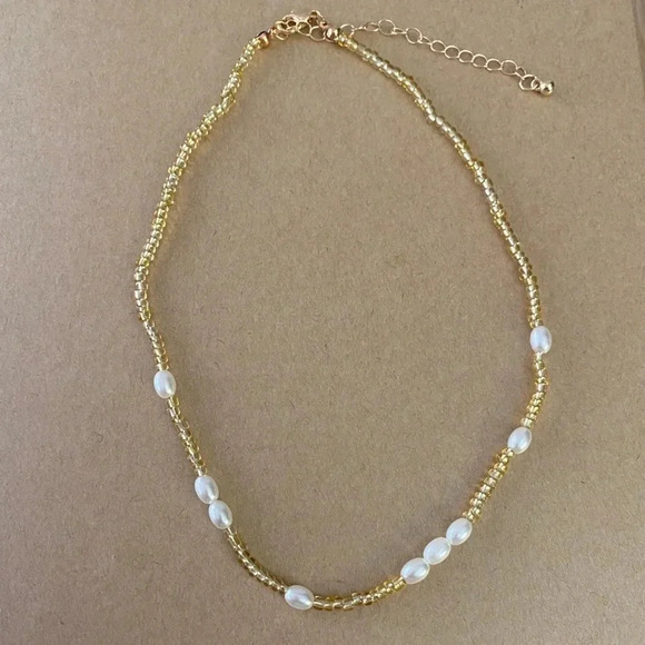 🆕Imitation Pearls Clavicle Snake Bone Chain Layer Necklace🆕 - Picture 8 of 11